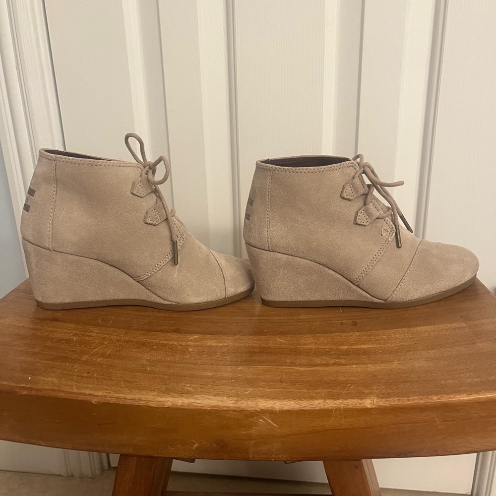 Women’s Tan Wedge Ankle Boots